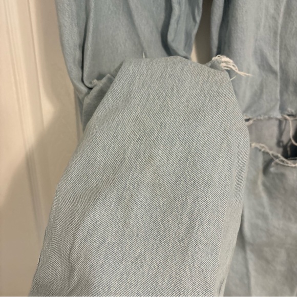 Garage Wide Leg Lightwash Jeans - Picture 9 of 10